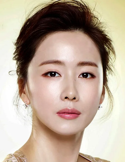 Hong Eun Hee