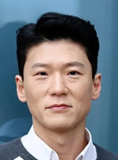 بیوگرافی Yoo Jung Ho