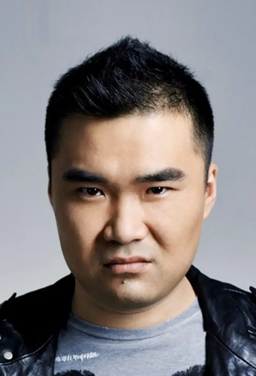 بیوگرافی  Cui Zhong