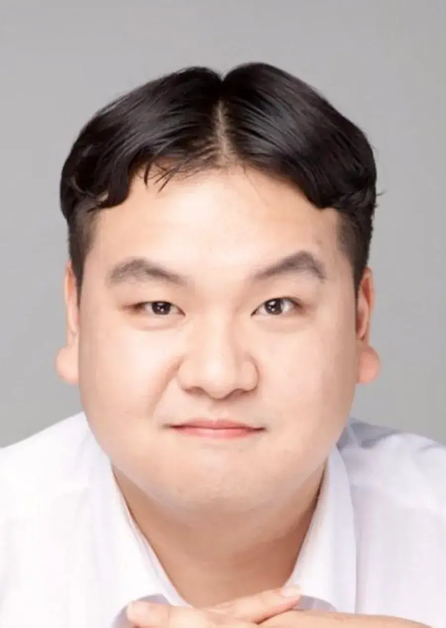 بیوگرافی Choi Hwan Yi