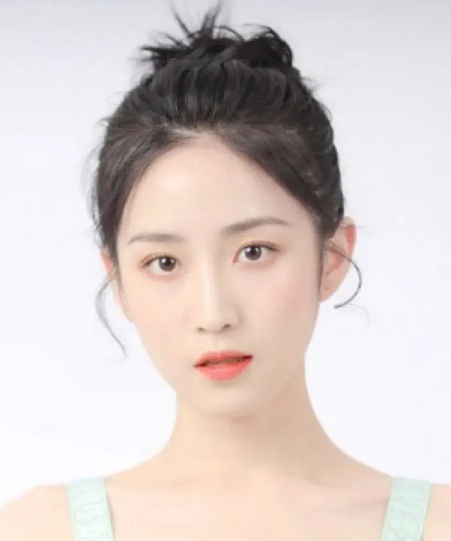 بیوگرافی Huang Yun Yun