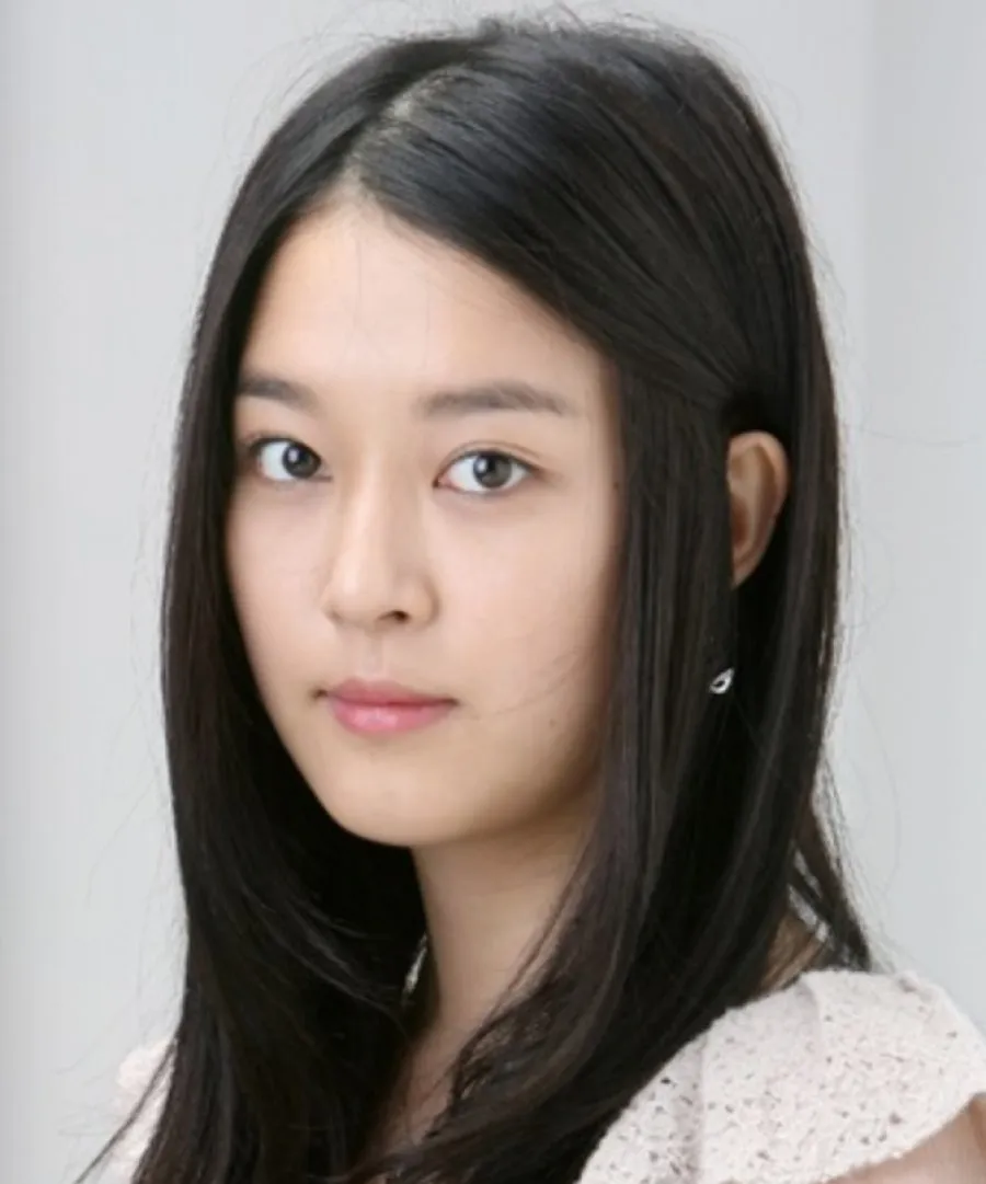 Yoon Young Ah