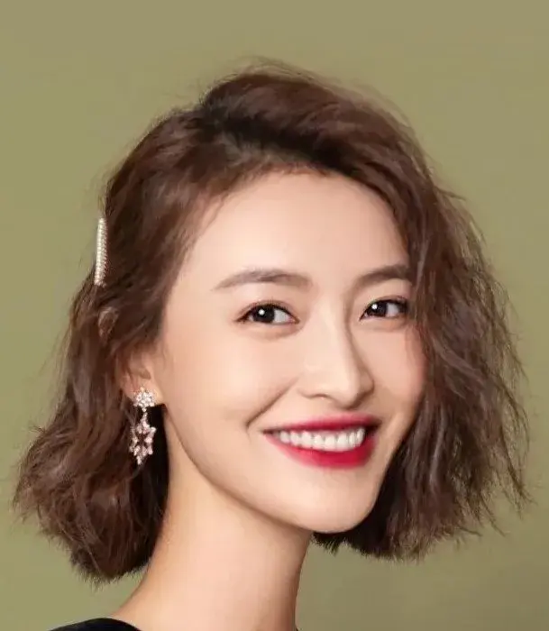بیوگرافی Yang Fei Yang