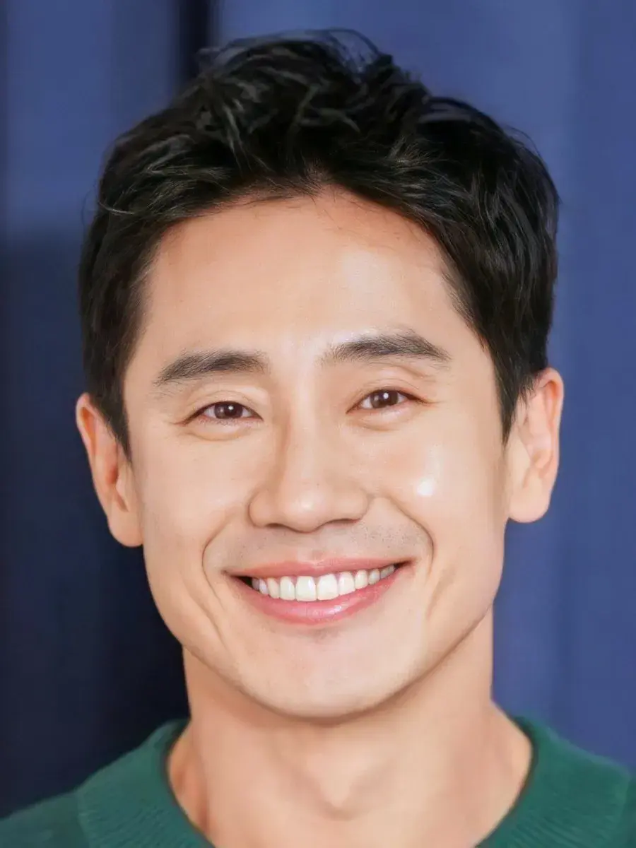 بیوگرافی Shin Ha Kyun