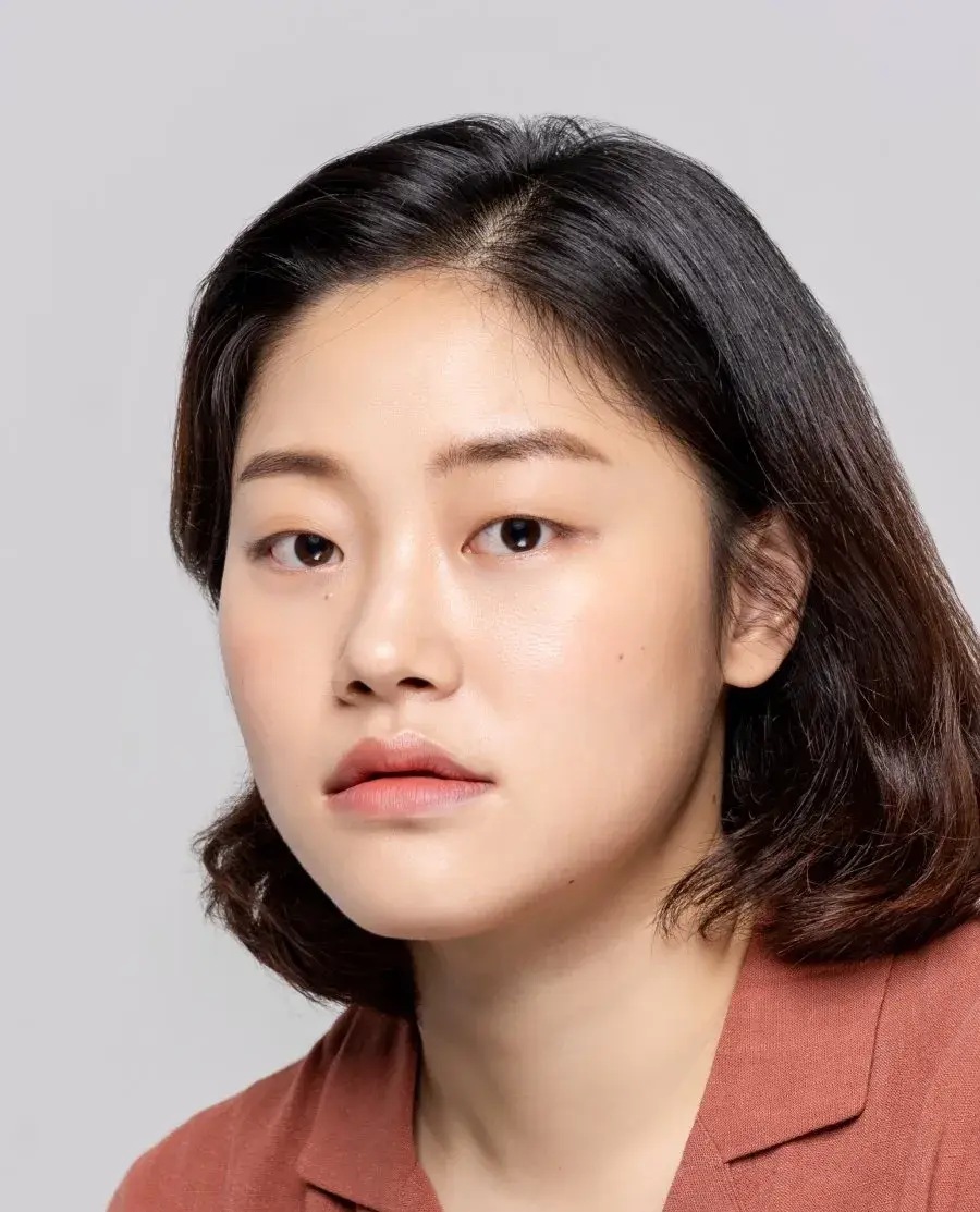 بیوگرافی Kim Yun Jeong