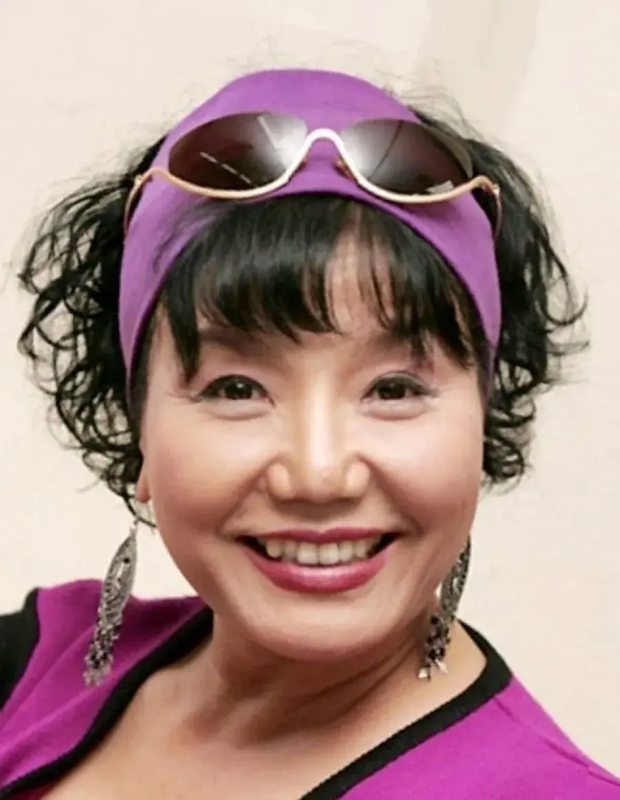 بیوگرافی Lee Jung Sook