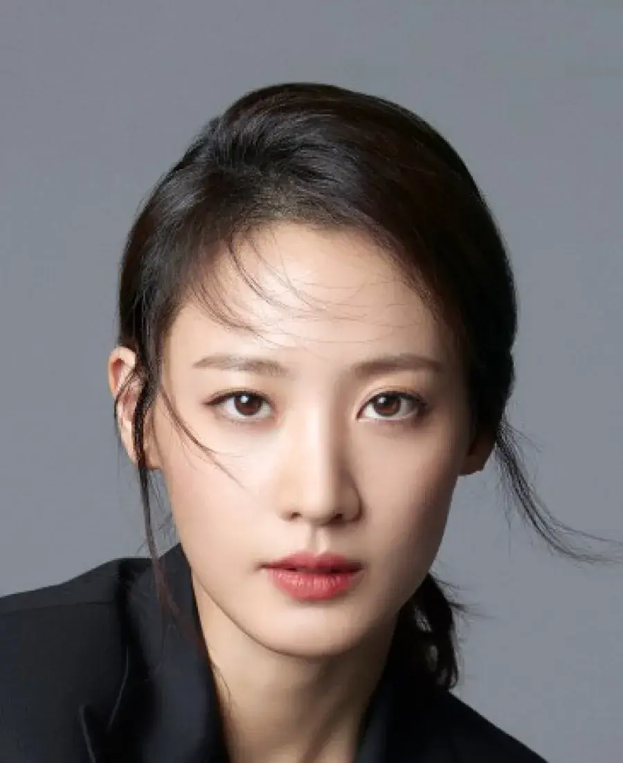بیوگرافی Kim Su Hyun