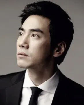 بیوگرافی Baek Seung Hoon