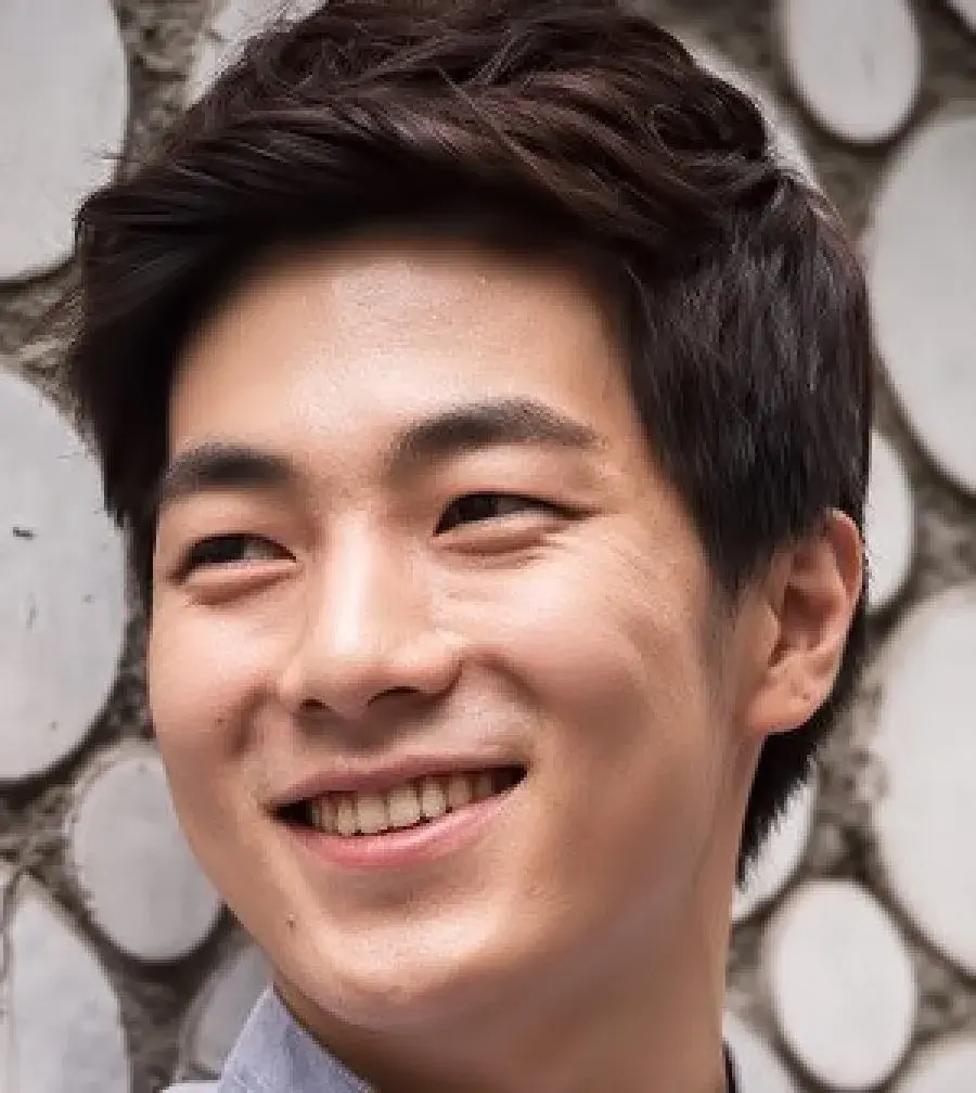 بیوگرافی Choi Hyuk