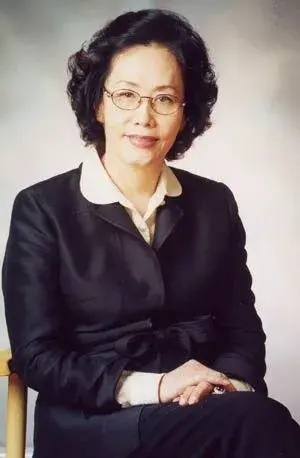 بیوگرافی Yeo Woon Kye