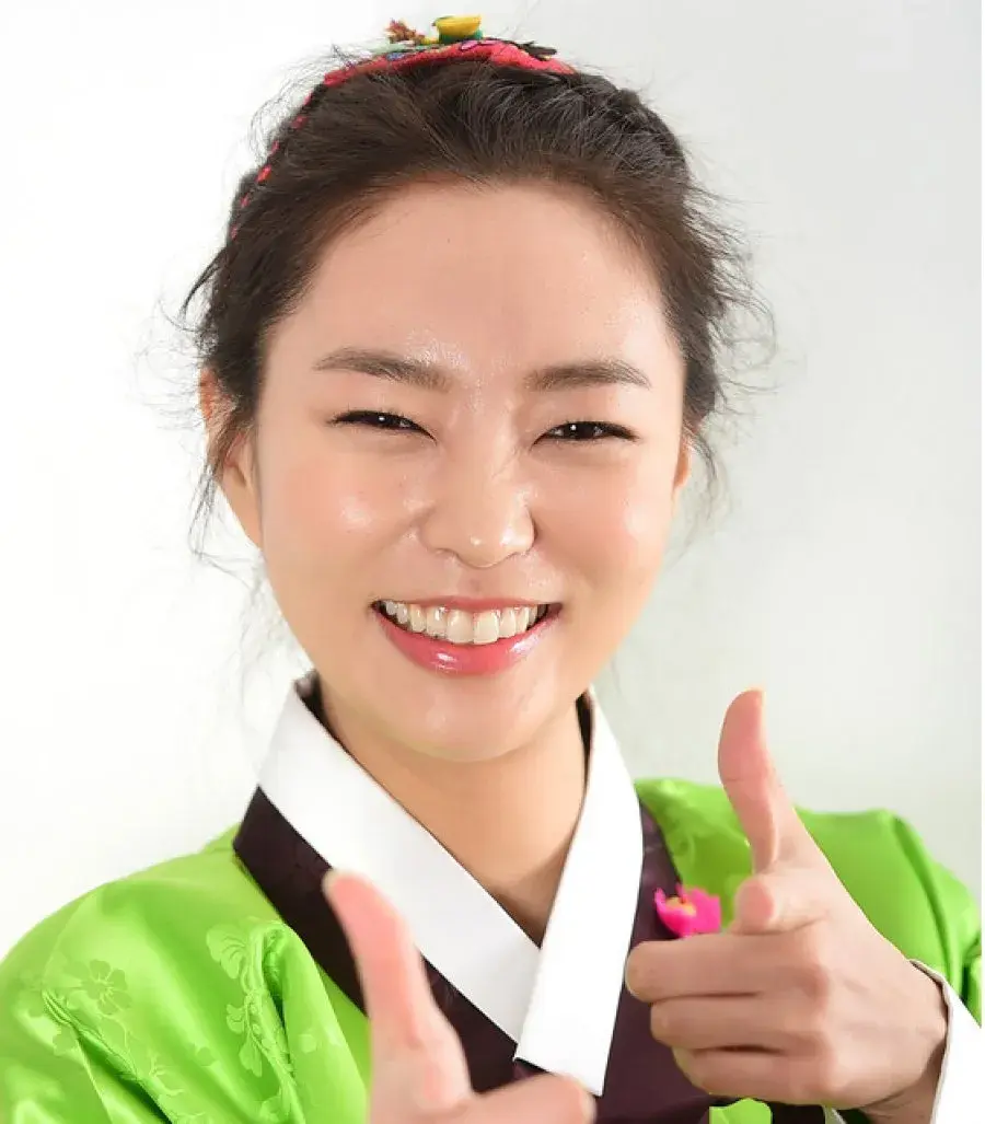 بیوگرافی Na Hye Jin