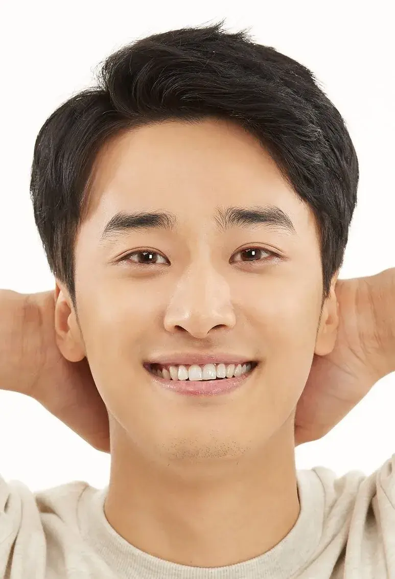 بیوگرافی Shin Woo Gyum