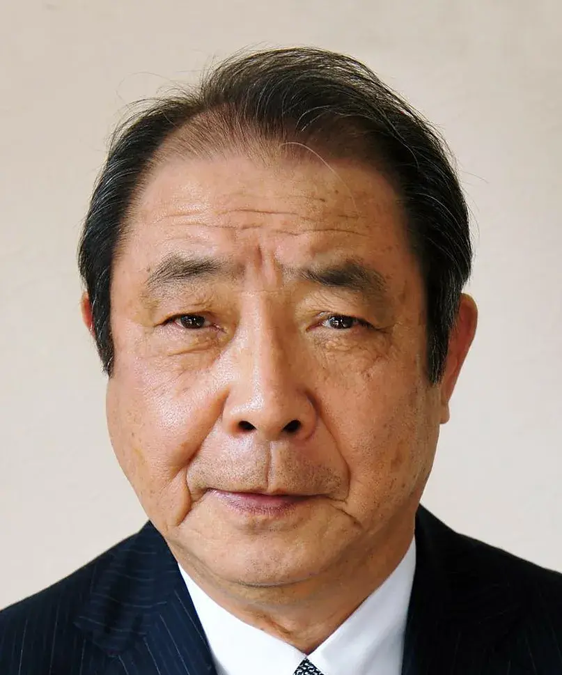 بیوگرافی Hiraizumi Seishichiro