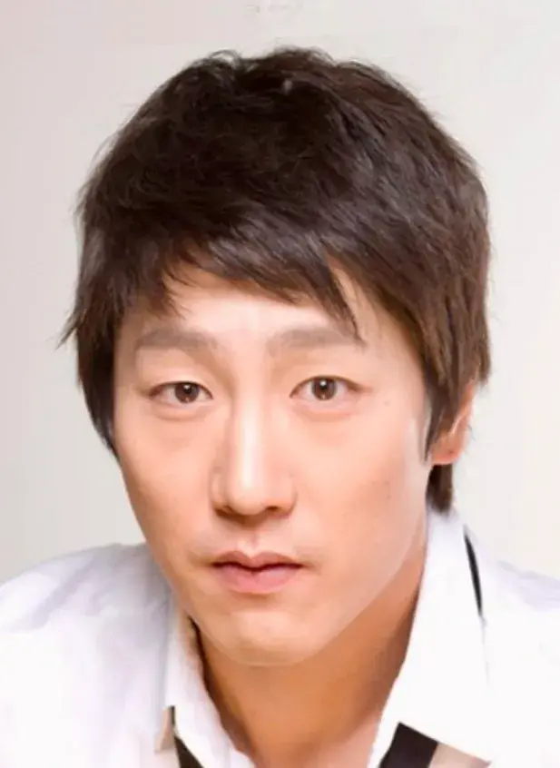بیوگرافی Im Jae Geun