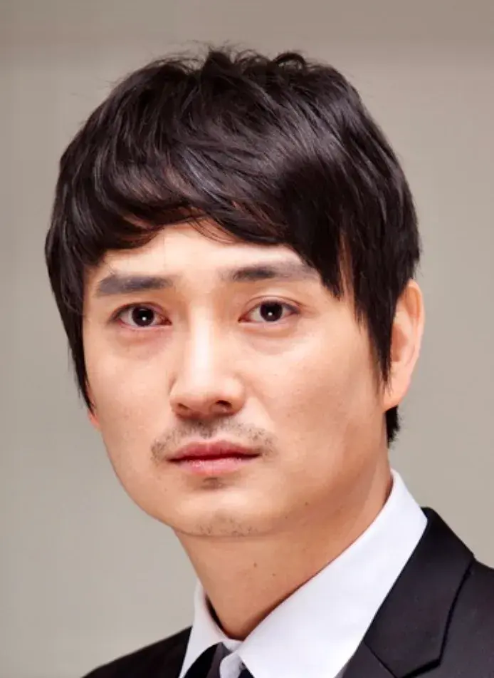 بیوگرافی Kim Yoon Chan