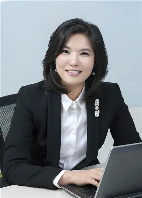 بیوگرافی Yoon Sun Joo