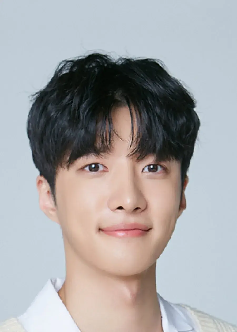 بیوگرافی Kim Seo Ha