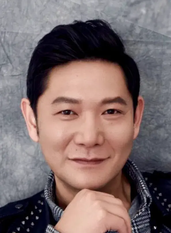 بیوگرافی Feng Guo Qiang