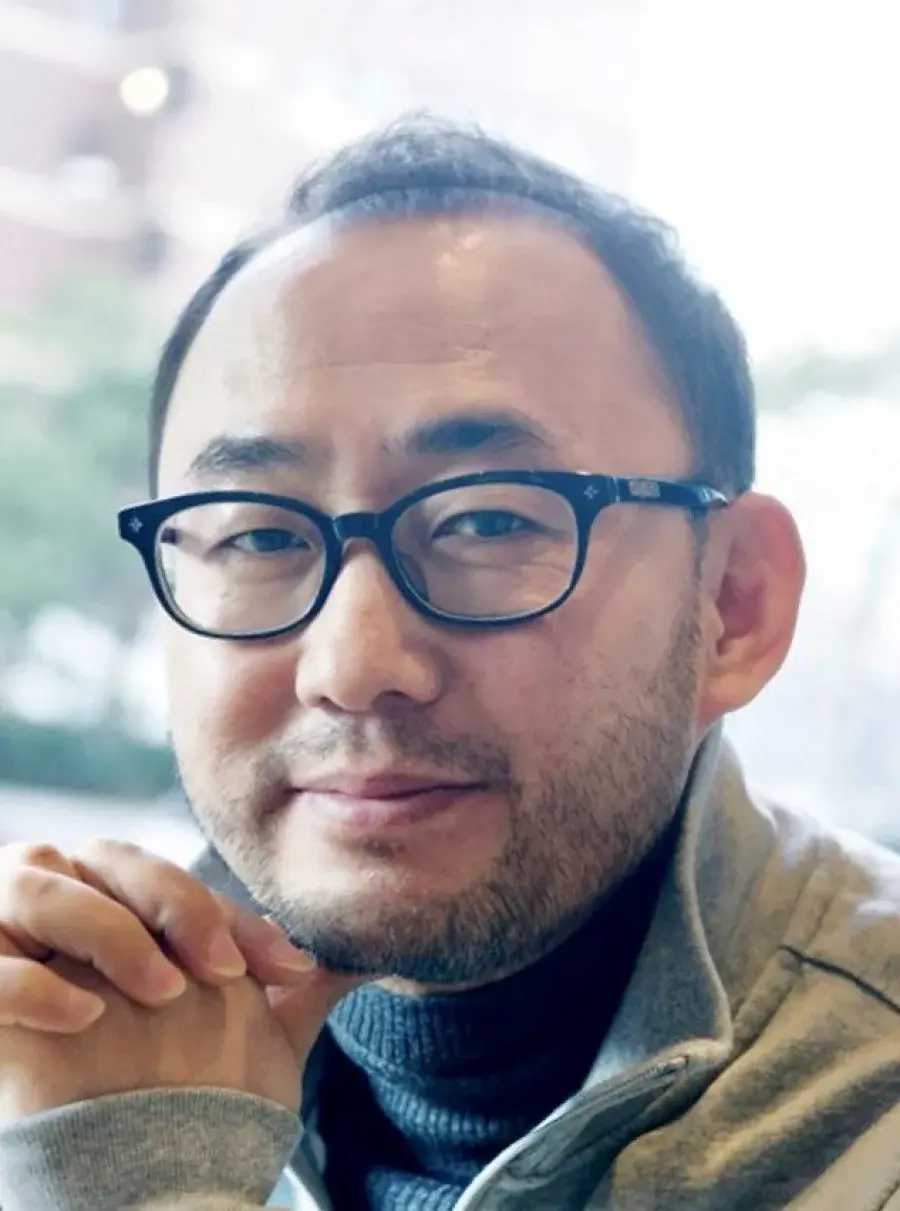 بیوگرافی Yoon Sung Shik