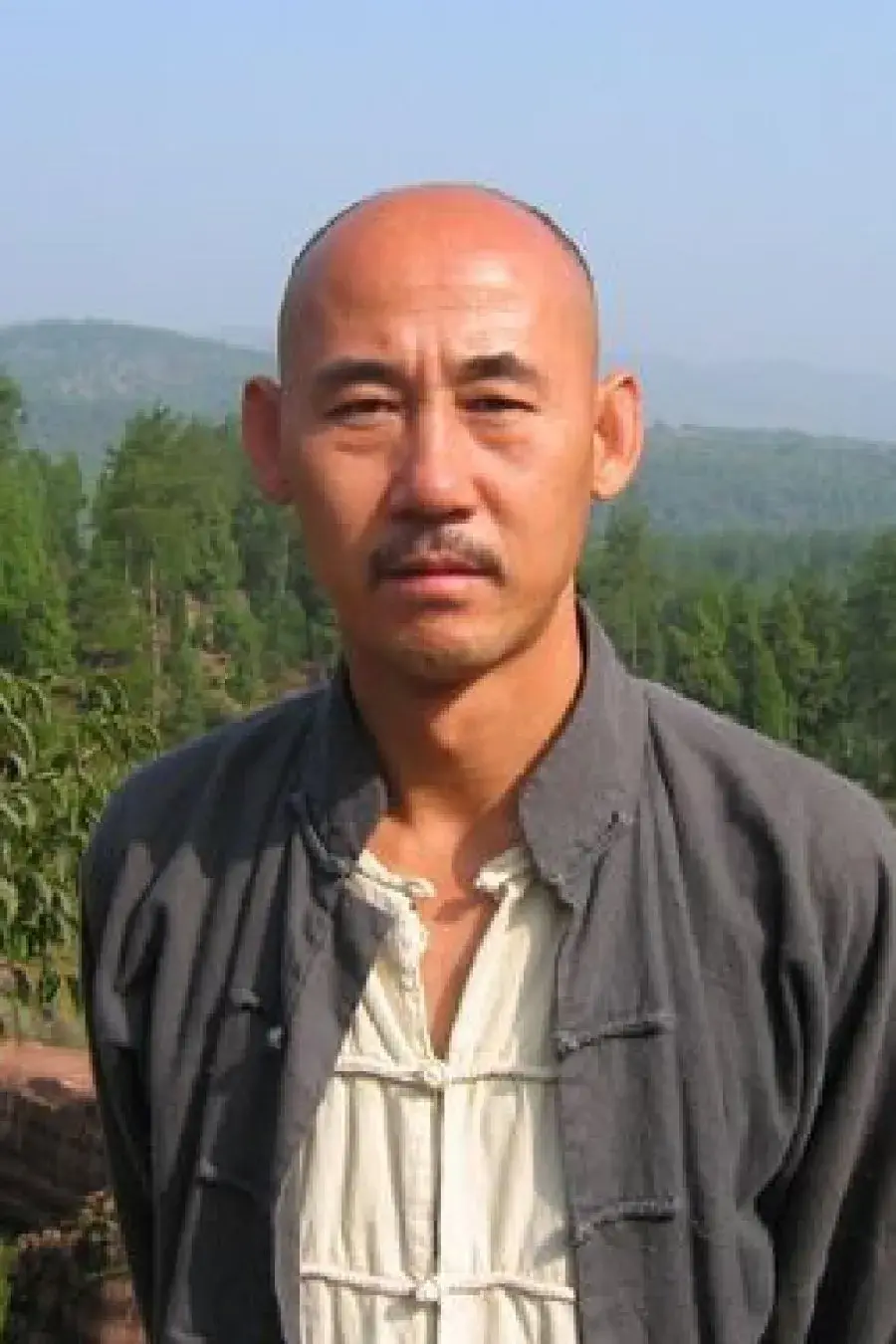 بیوگرافی Han Ying Qun