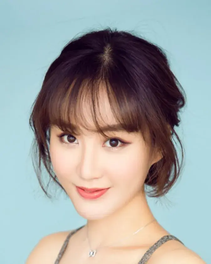 بیوگرافی Zhu Meng Yao