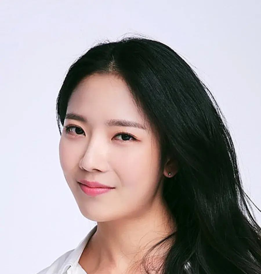 بیوگرافی Ahn Ji Hee