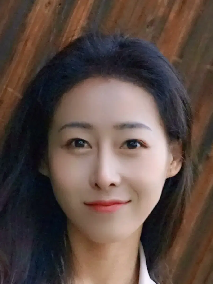 بیوگرافی Li Jie Shi