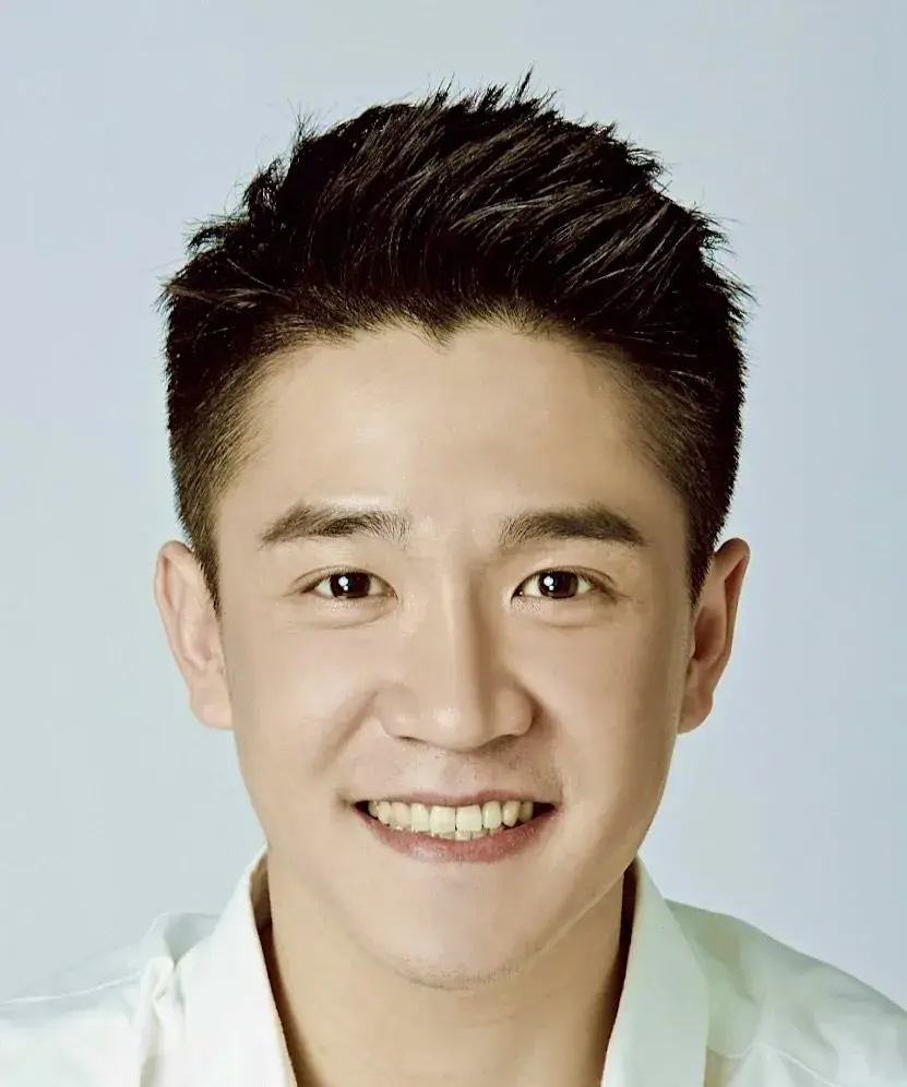 بیوگرافی Liu Yan Chen