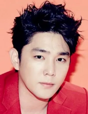 Kim Young Woon