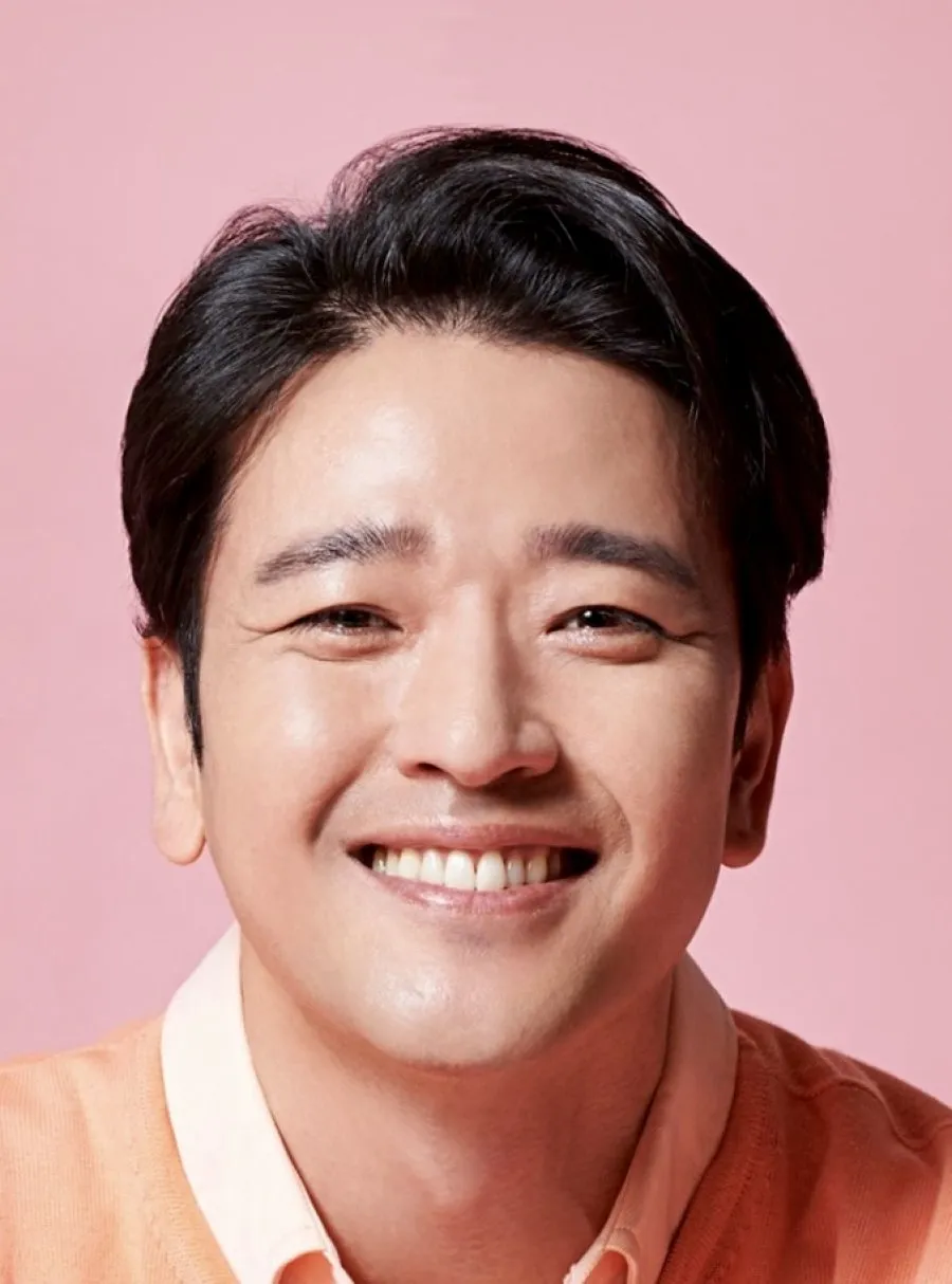 Yoon Tae Wook