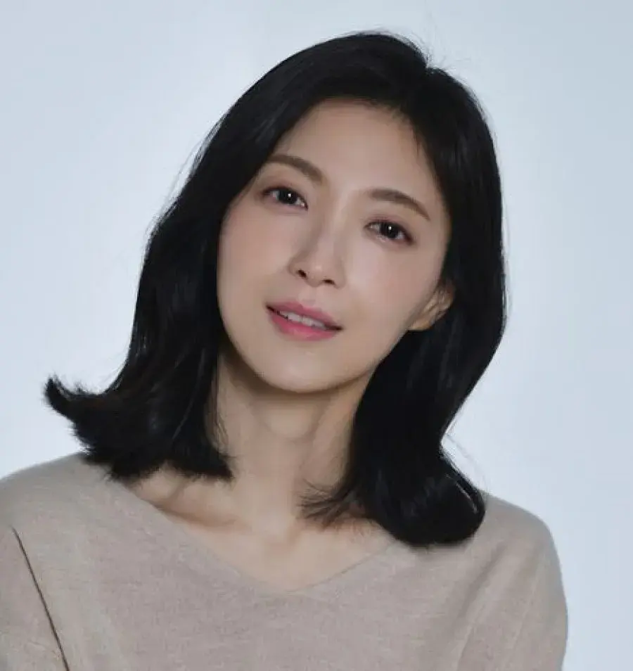 بیوگرافی Jeon Soo Ji