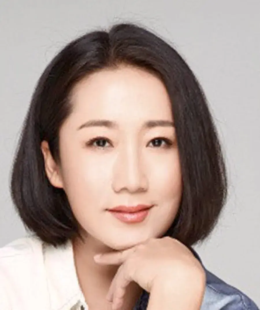بیوگرافی Guo Hong
