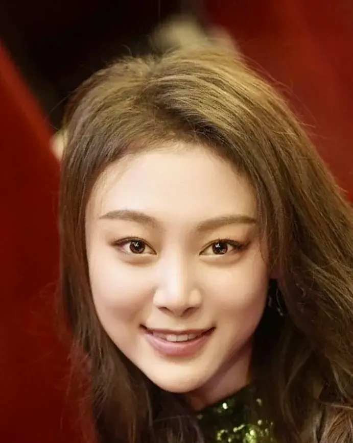 بیوگرافی Chen Si Xu