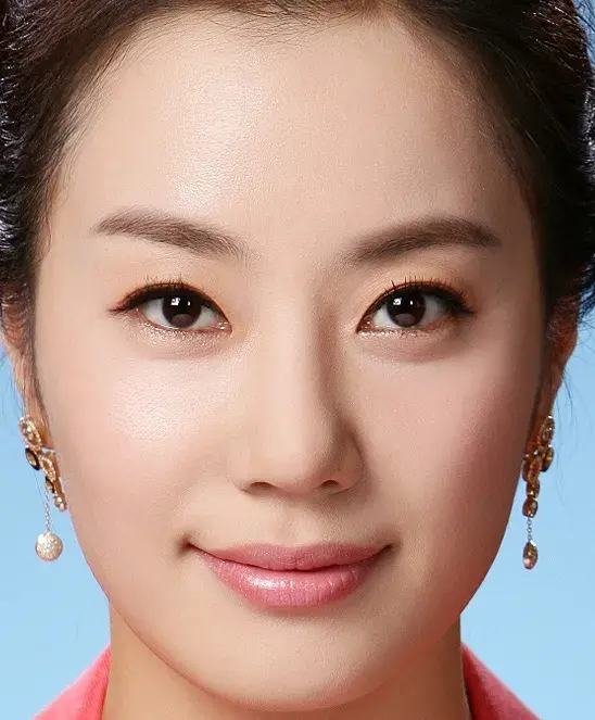 بیوگرافی Ban Min Jung