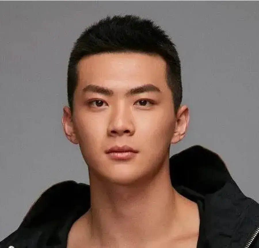 بیوگرافی Yang Bo Xiao