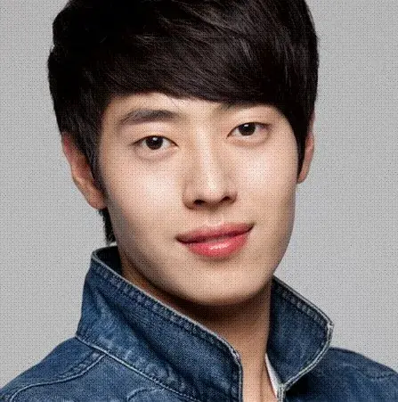 بیوگرافی Lee Chang Joo