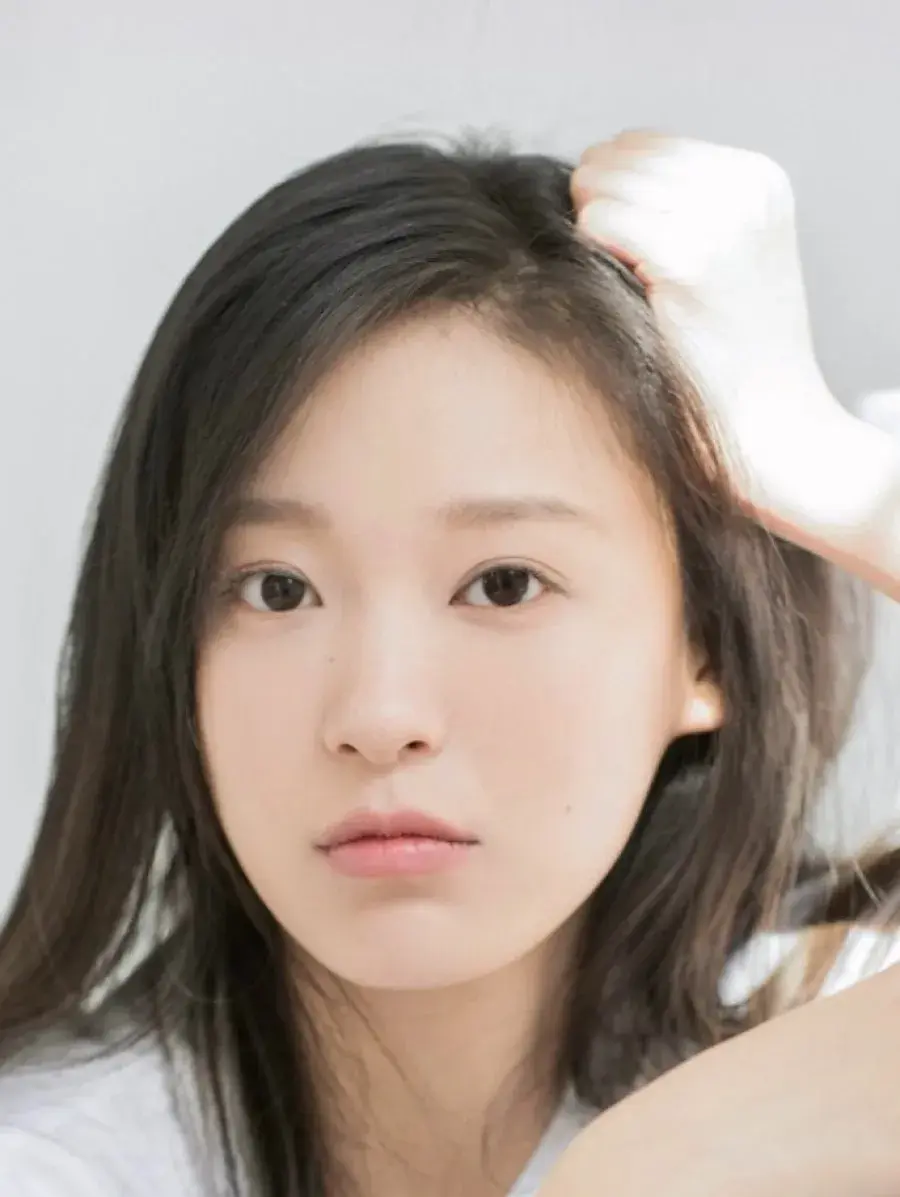بیوگرافی Yang Rui Jia