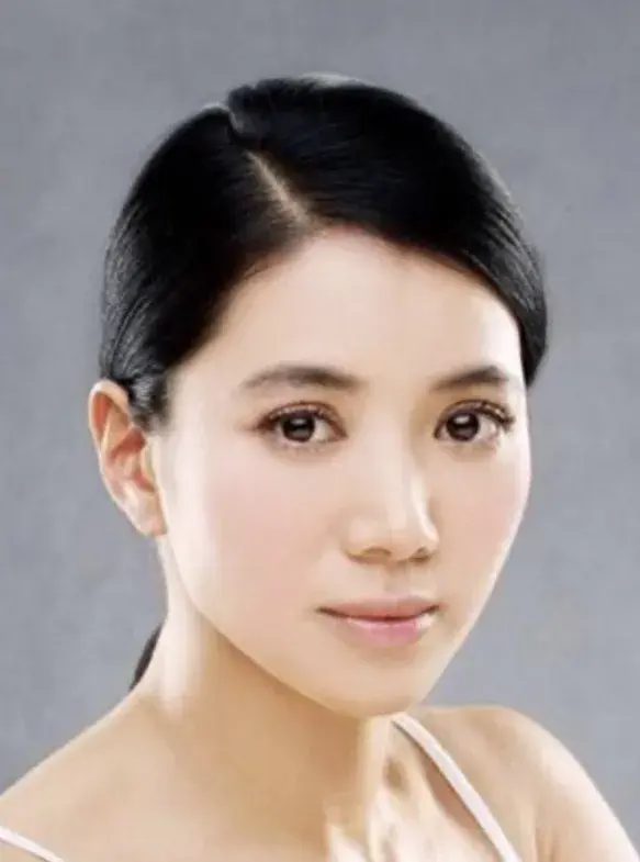 بیوگرافی Yuan Yong Yi