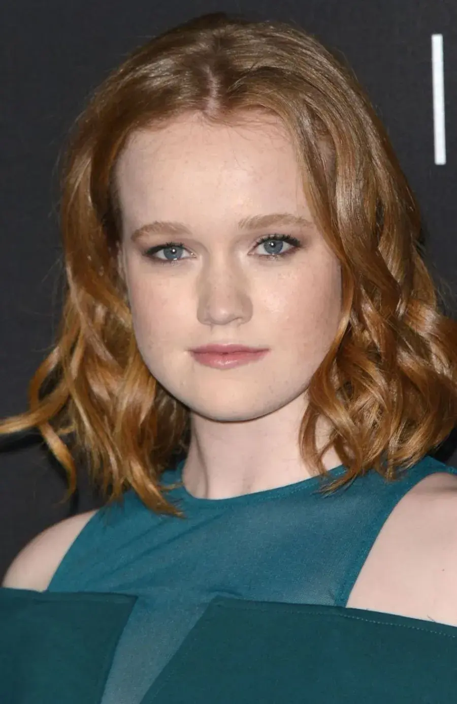 بیوگرافی Hewson Olivia