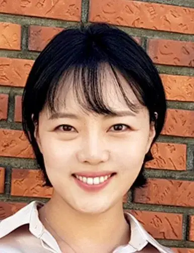 بیوگرافی Kang Jin Ah