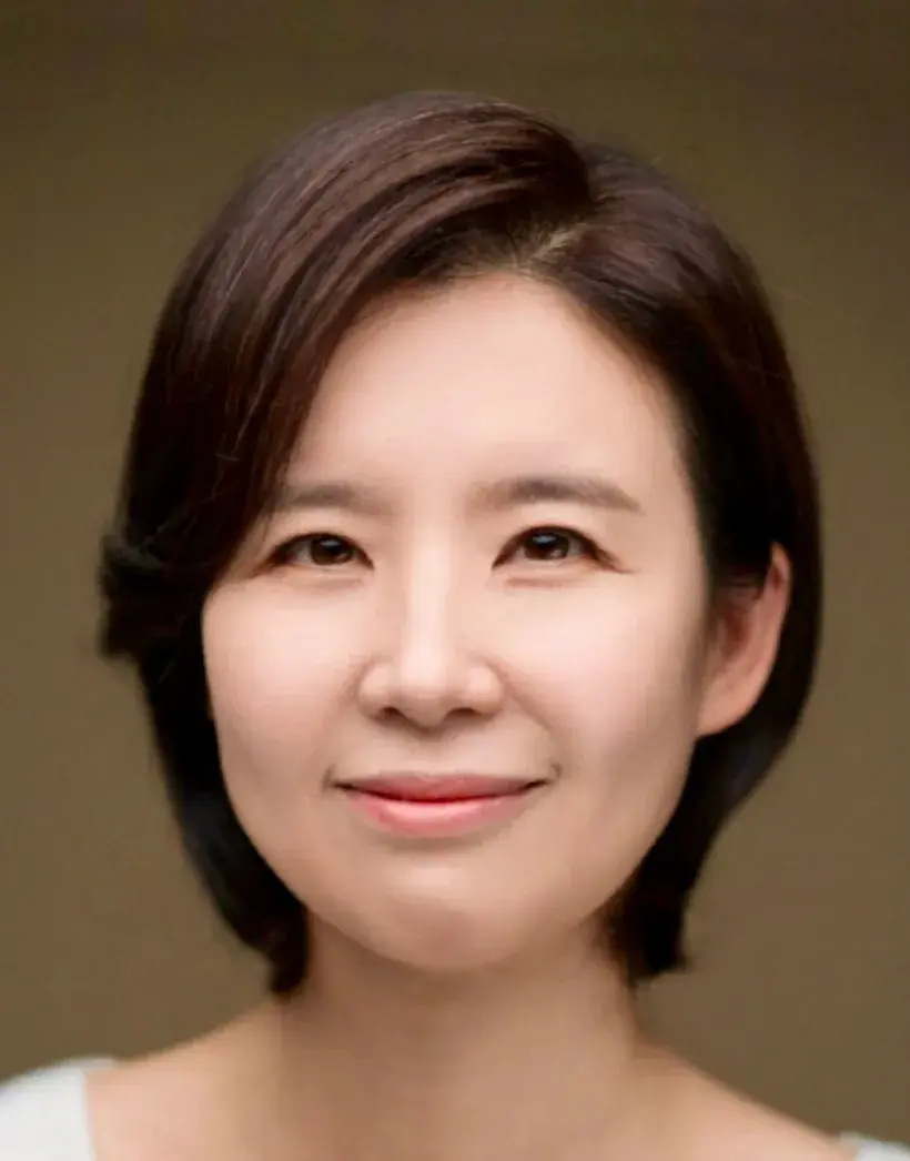بیوگرافی Lee Ji Hyun