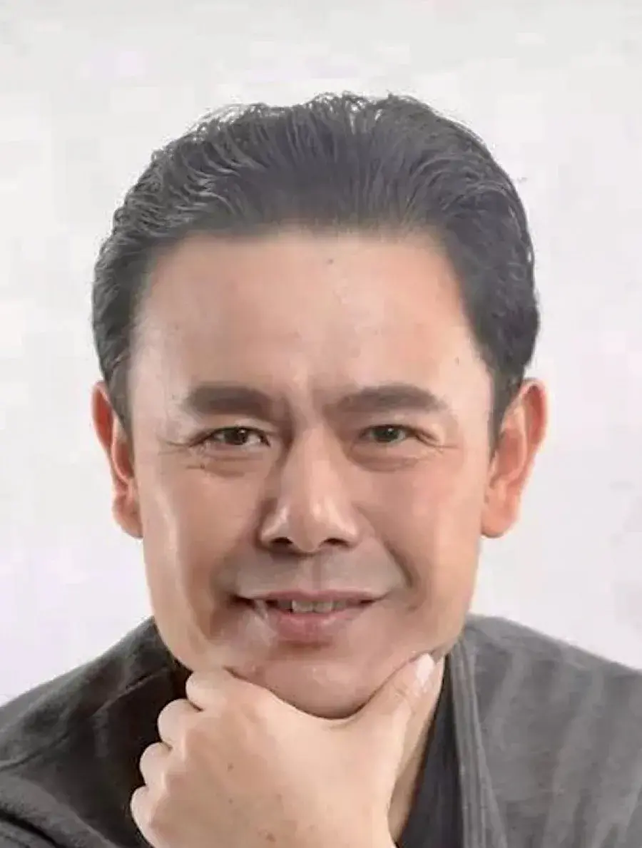 بیوگرافی Han Long Xuan