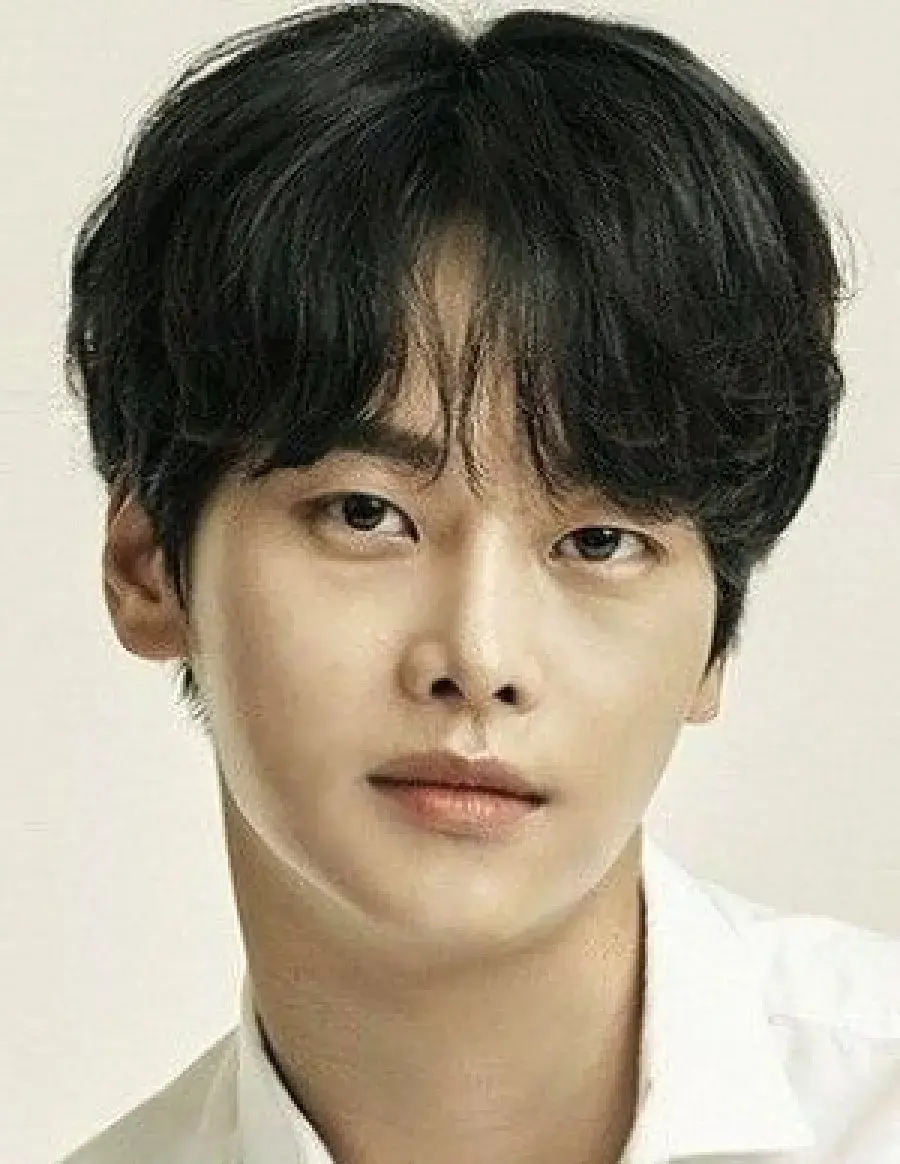 بیوگرافی Cha Hak Yeon