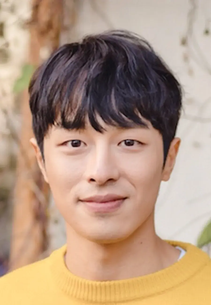 بیوگرافی Kwon Hyuk