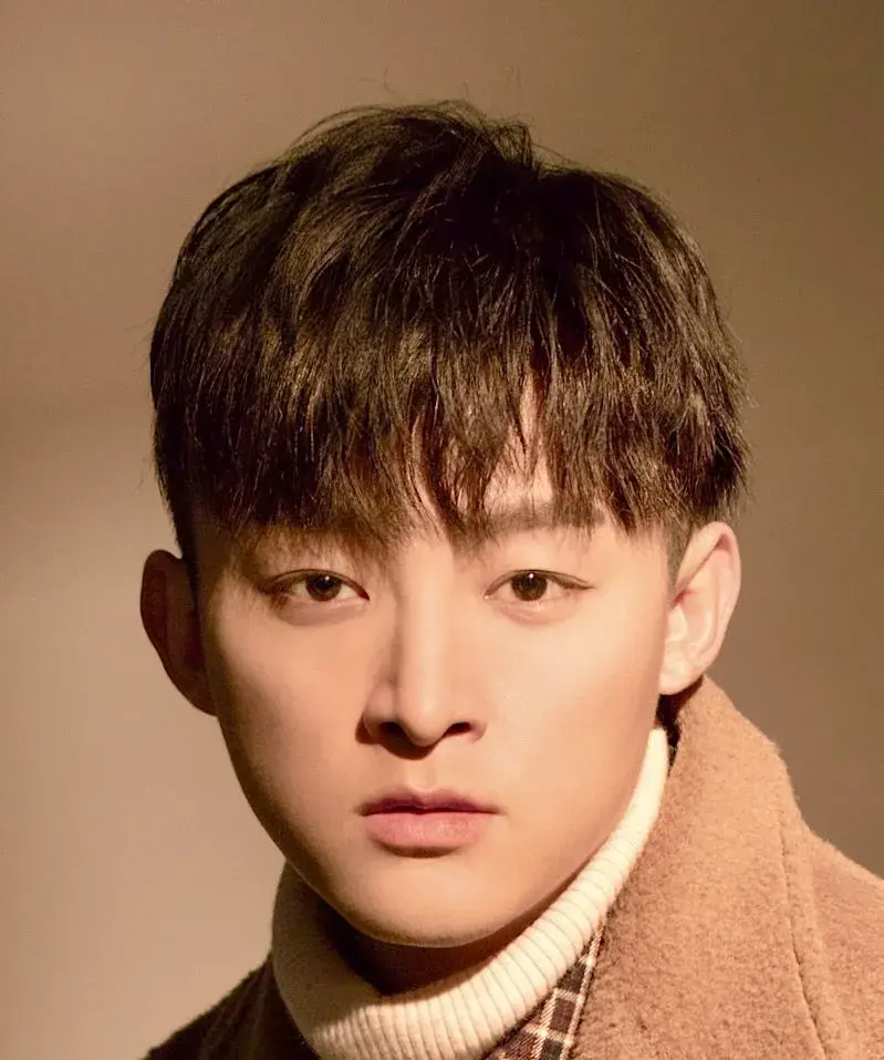 بیوگرافی Du Xing Yan