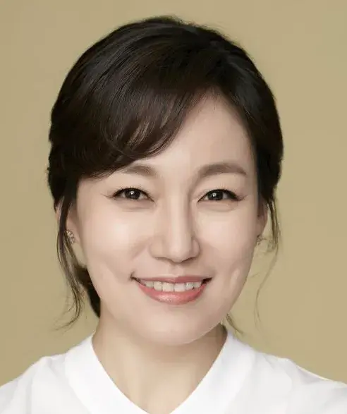 بیوگرافی Jin Kyung