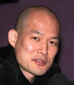 بیوگرافی Yoon Dong Hwan