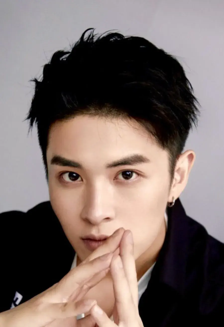 بیوگرافی Wu Yi Tao
