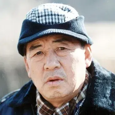 بیوگرافی Kim In Moon