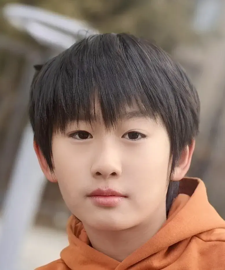 بیوگرافی Xu Yi Ming